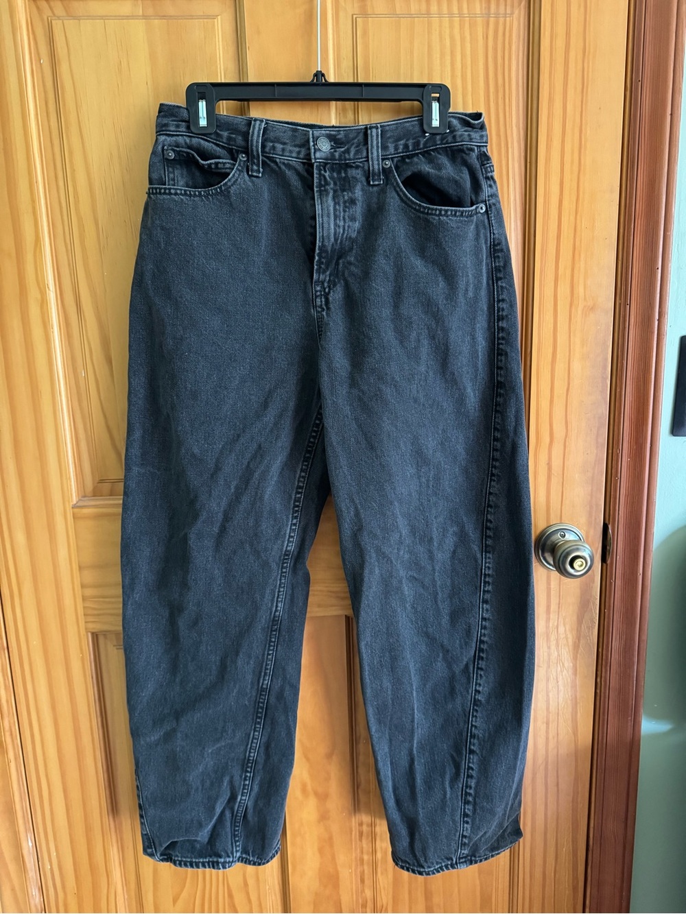Black GAP Barrel Jeans size 8